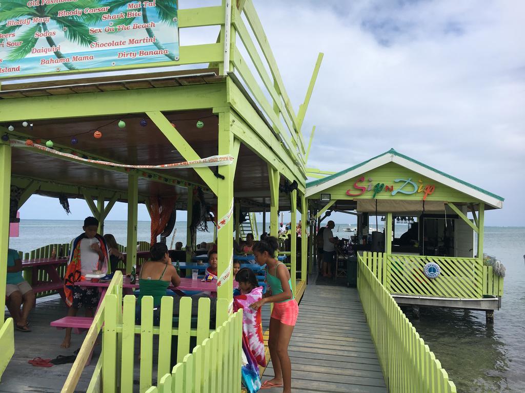 Mara'S Place Hotel Caye Caulker Exterior photo